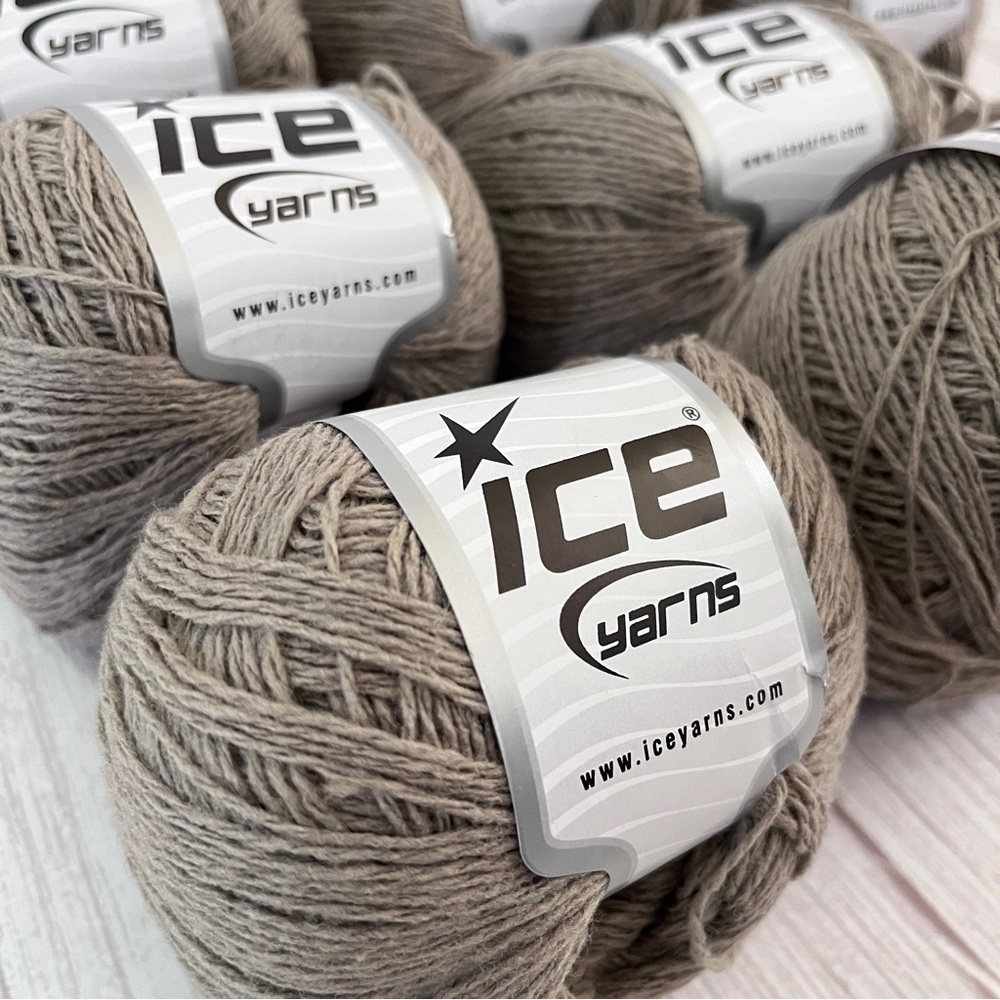 ICE Yarns "Wool Fine" - 50% Wool/50% Acrylic - Lot of 8 x 50g Balls - Khaki